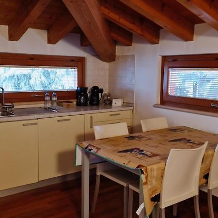 Apartments Tony In Bardolino Eksteriør billede