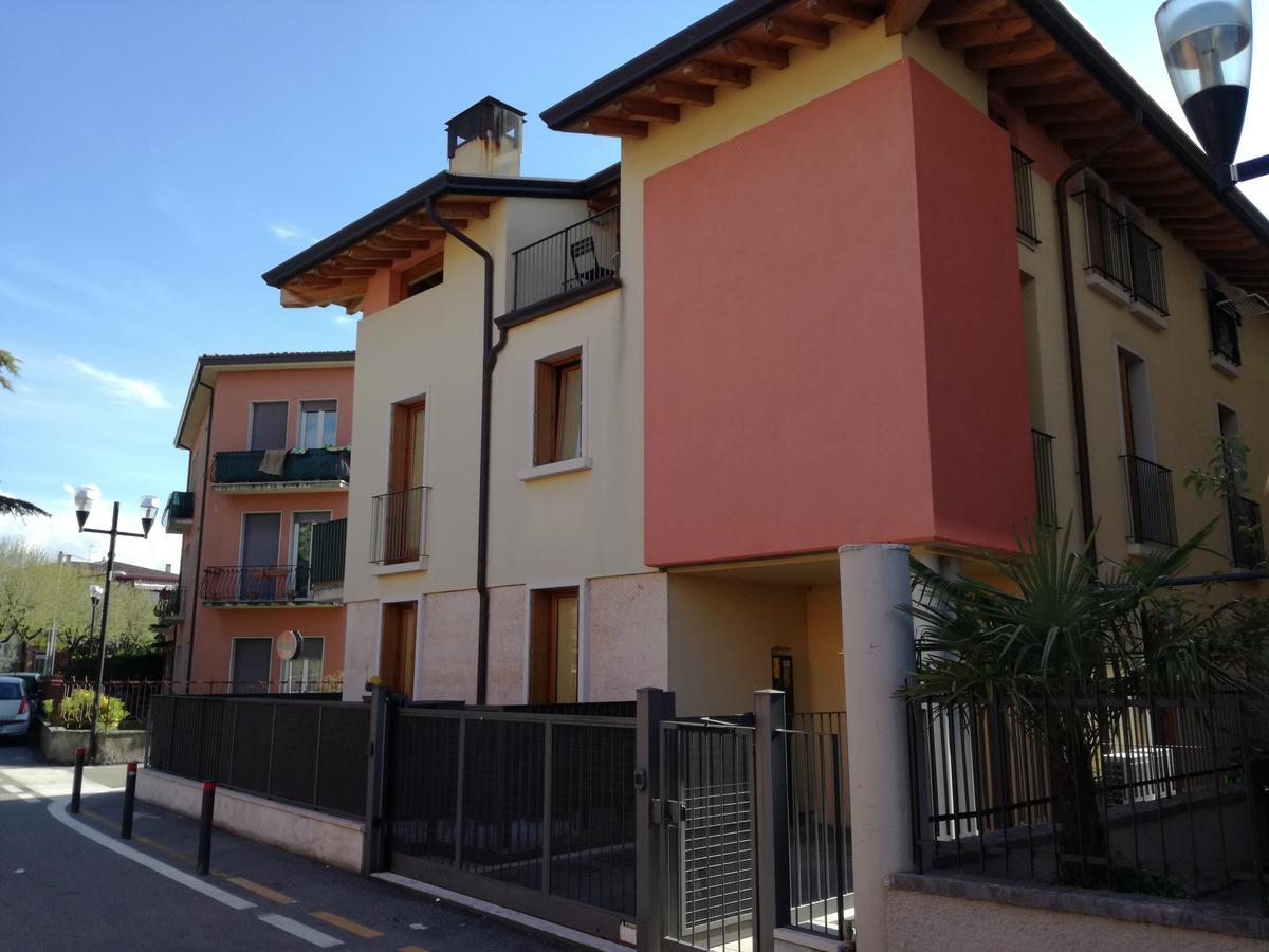 Apartments Tony In Bardolino Eksteriør billede